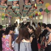 以市场需要为行动依据，加盟魅惑美妆发展之路更宽广