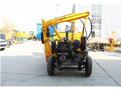 小四轮护栏打桩机 公路拔桩打孔一体机图3