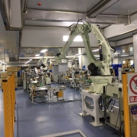 自动化装箱搬运码垛机器人-鑫星机器人