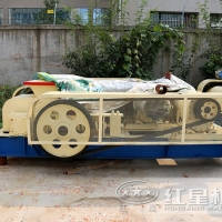 双辊破碎机不含税的价格是多少？ZQ73