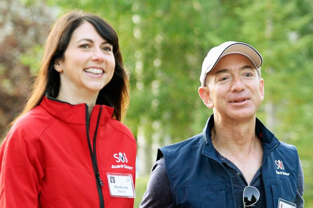 亚马逊创始人兼CEO杰夫·贝佐斯(Jeff Bezos)和麦肯齐·贝佐斯(MacKenzie Bezos)决定离婚