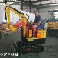厂家直销微型小挖机全新农用小型挖掘机 小型履带挖掘机
