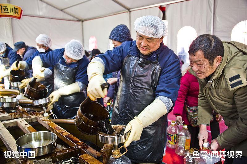 持续30年壮观场面，上万人彻夜排队只为打酱油，日销100多吨