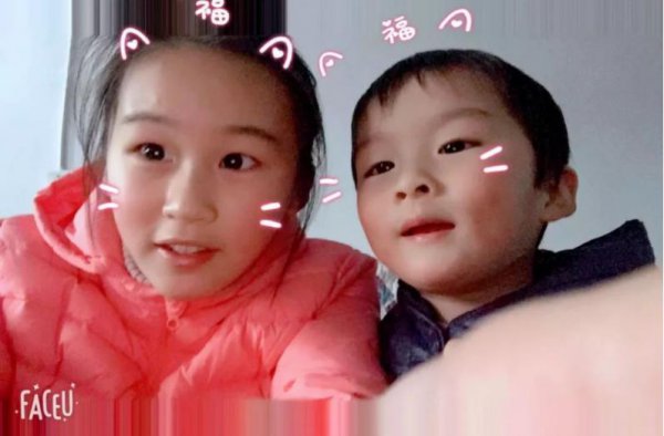 12岁女孩火海中护弟身亡 家人不忍心告诉弟弟噩耗