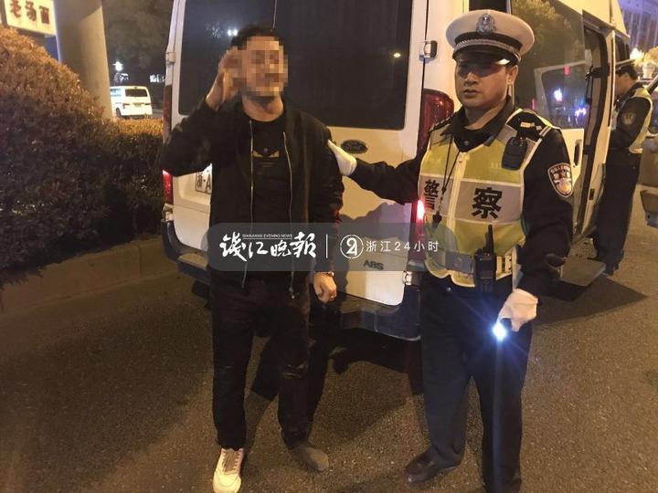 男子酒驾遇交警弃车脱逃翻墙坠河 还说你不懂我