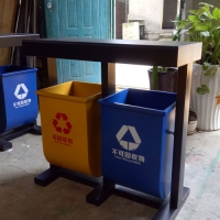 供应虎林市可回收垃圾桶、不可回收垃圾桶、带锁垃圾桶