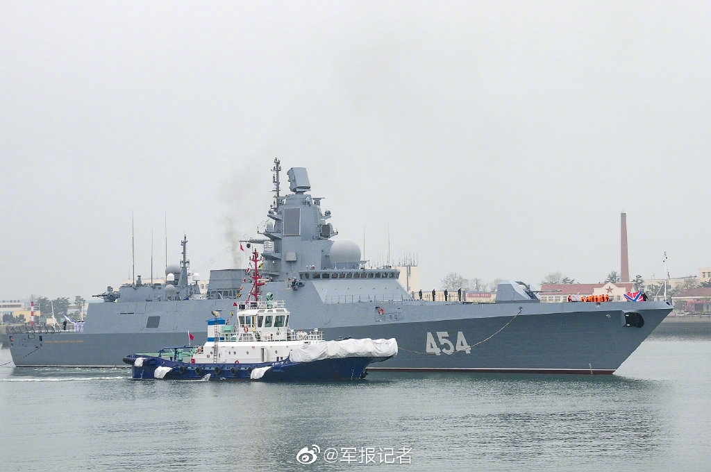 中国海军055大驱海上航行画面首公开 已涂舷号101