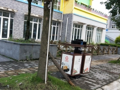 成都丹景山景区广告垃圾桶 特色风景画垃圾箱图2