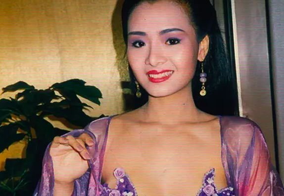 t010ffeed7ab953eb4d.jpg?size=549x704