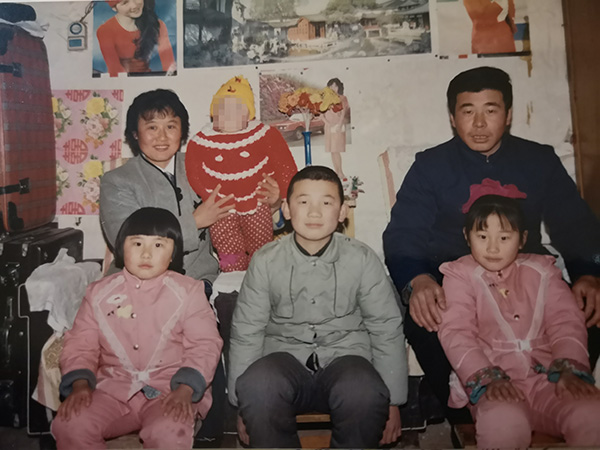河北两警察涉刑讯逼供致嫌疑人死亡：25年来未受审