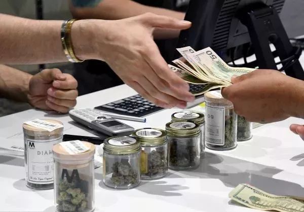 t0134ae012505da23bb.jpg?size=600<em></em>x418