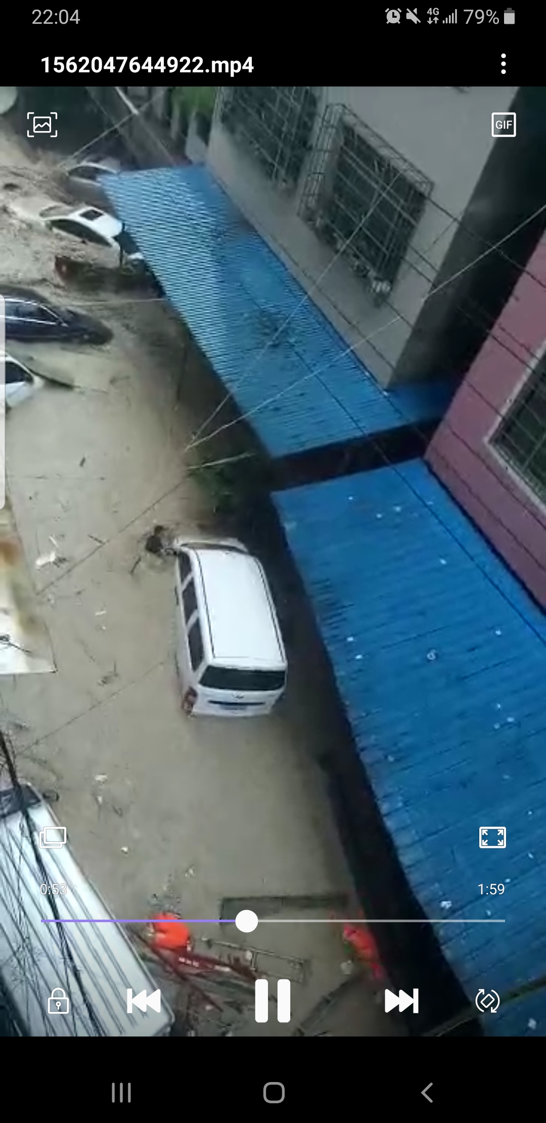 高三生洪水中遇难:高考超一本线69分 家人称为救人