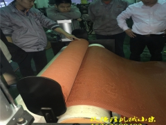 塑胶跑道卷材设备_塑胶跑道卷材生产线图2