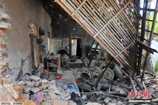 印尼万丹海域6.9级地震已致5人死亡223栋房屋受损