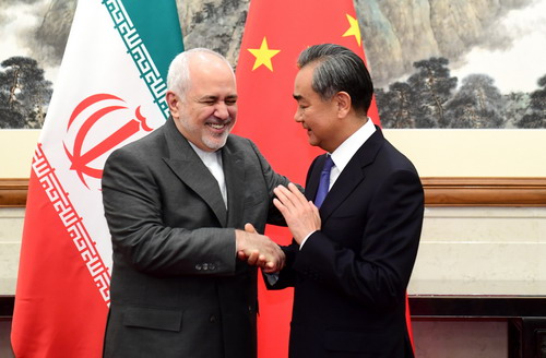 刚在G7让白宫“傻了眼”，伊朗外长紧接着到访中国