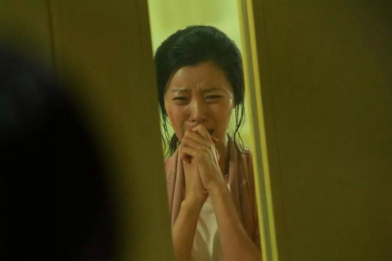 7岁女孩舞蹈课练下腰高位截瘫 妈妈在医院直接崩溃