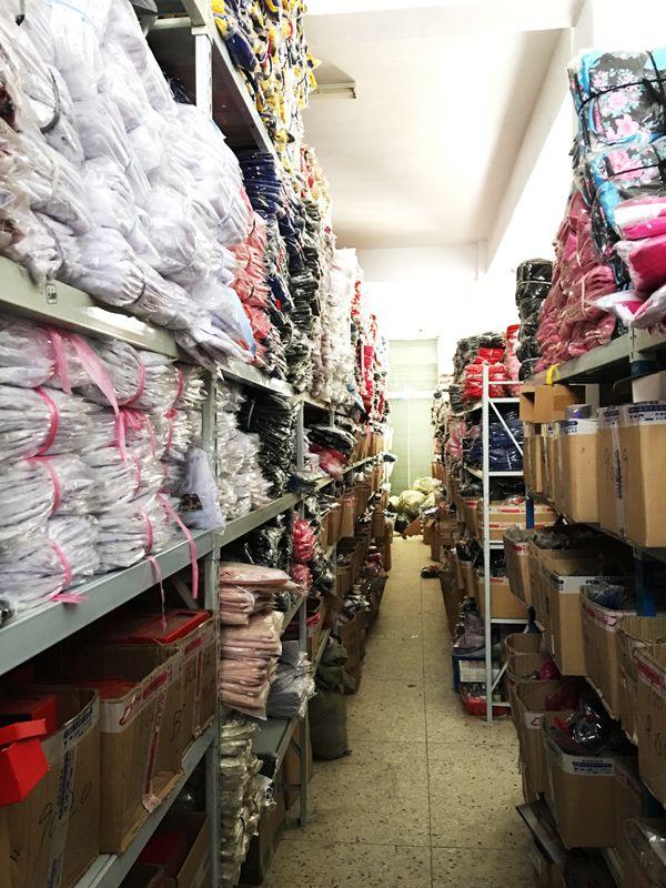 灌云县一家情趣内衣工厂的仓库。 摄影/马纪朝