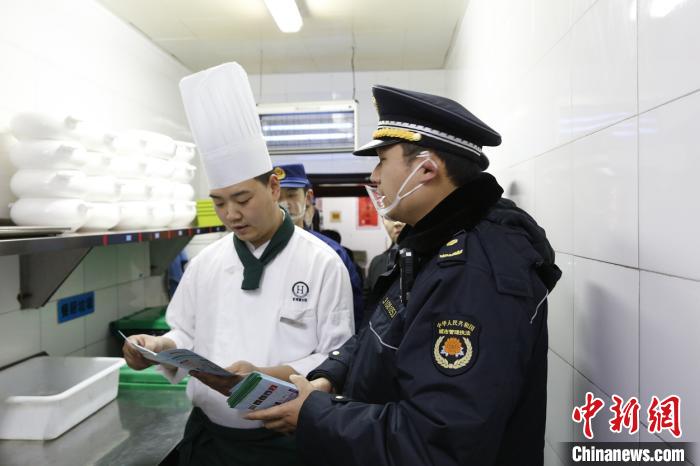 上海生活垃圾分类实施半年：餐饮企业问题发生率最高