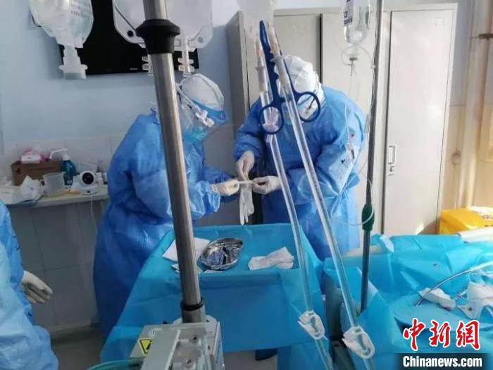 内蒙古首次人工肺技术成功挽救新冠肺炎患者