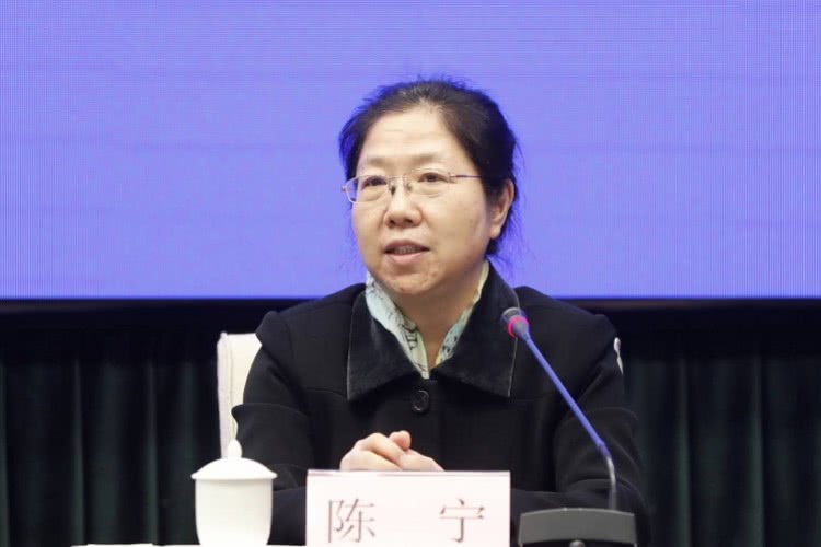  广东省第二中医院肺病科主任陈宁。