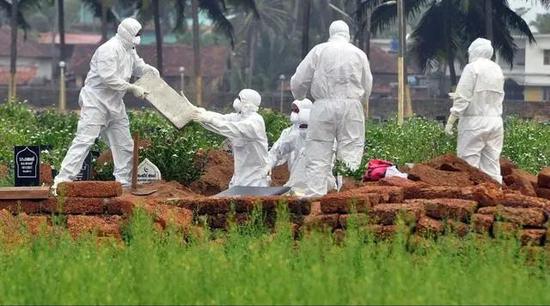  △2018年，喀拉拉邦爆发尼帕病毒，造成17人死亡（图源：路透社）