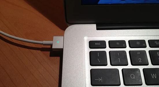 MagSafe 2，2012年版。/Emanuele1212/wiki