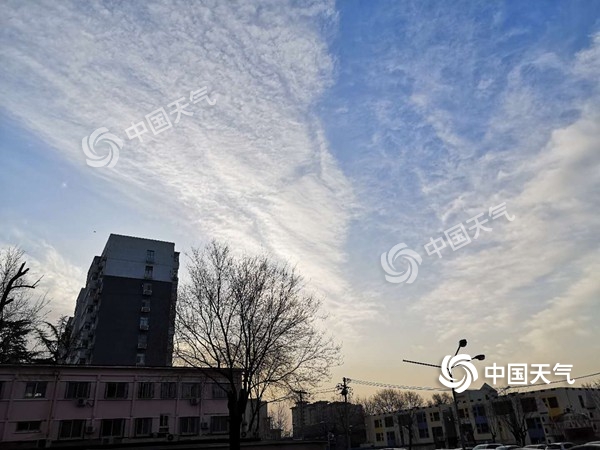 今晨，北京天气晴好。（图/王雯雯）