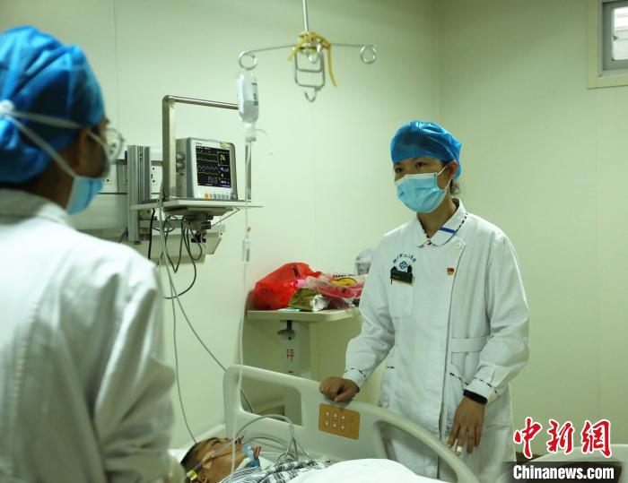 广西援鄂护士:我不是英雄救死扶伤是本职