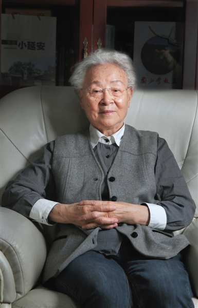 几十年的甘苦荣辱，对于88岁的刘爱琴来说，都已淡然。 新京报记者 尹亚飞 摄