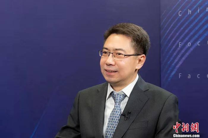 全国人大常委会法制工作委员会发言人、研究室主任臧铁伟日前在北京接受<a target='_blank' href='http://www.chinanews.com/'>中新社“中国焦点面对面”专访。中新社记者 田雨昊 摄 点击进入下一页