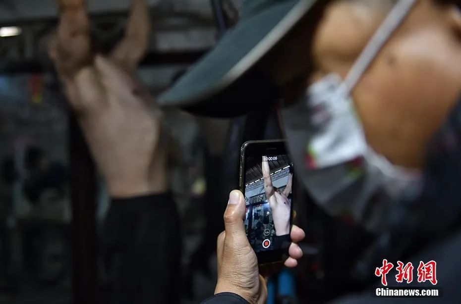 点击进入下一页