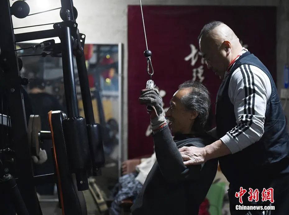 点击进入下一页