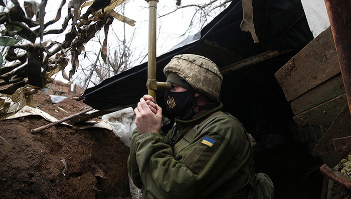 2021年4月12日，乌克兰东部地区顿涅茨克，乌克兰武装部队在边境巡逻。图片来源：视觉中国