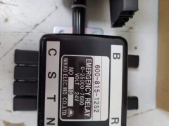 600-815-1252原装小松安全继电器图3