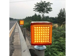 方形太阳能黄闪灯 同步太阳能诱导灯 智能太阳能雾灯报价图3